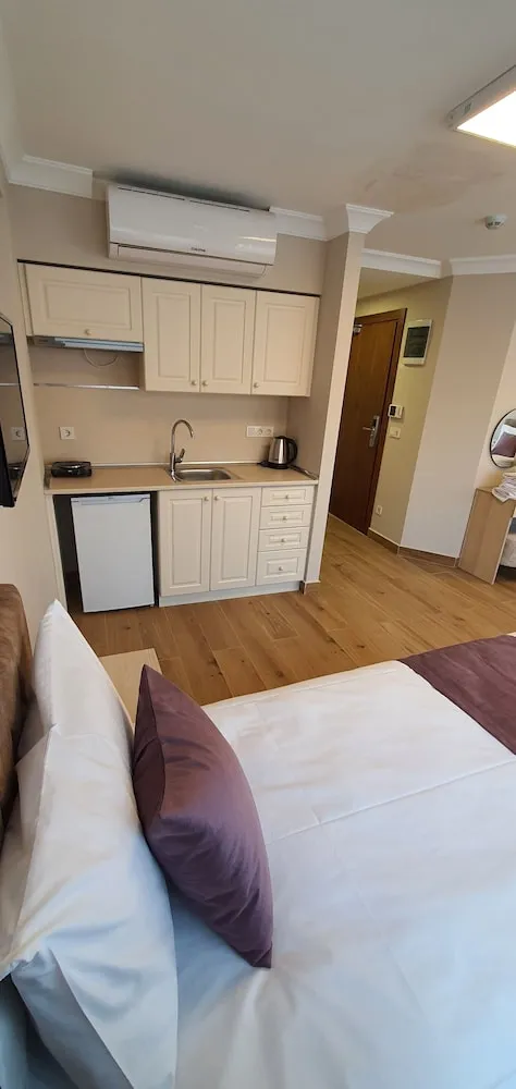 Deluxe Family Apart with Sea View Annexe