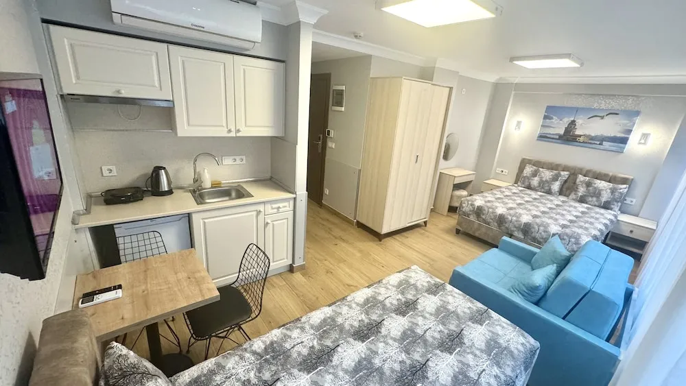 Deluxe Family Apart with Sea View Annexe