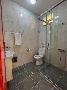 Özgür Family House