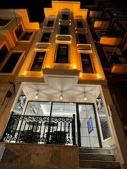 Sel Suite Hotel