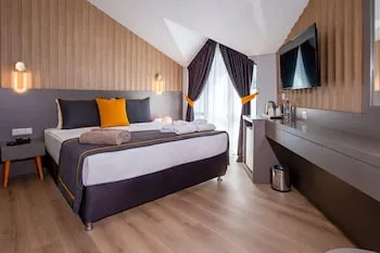 Saint Star Kemer - Yalnızca Yetişkinler +16