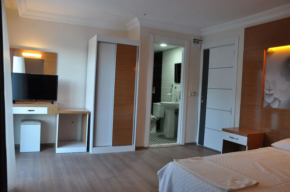 Standard Tek Büyük veya İki Ayrı Yataklı Oda