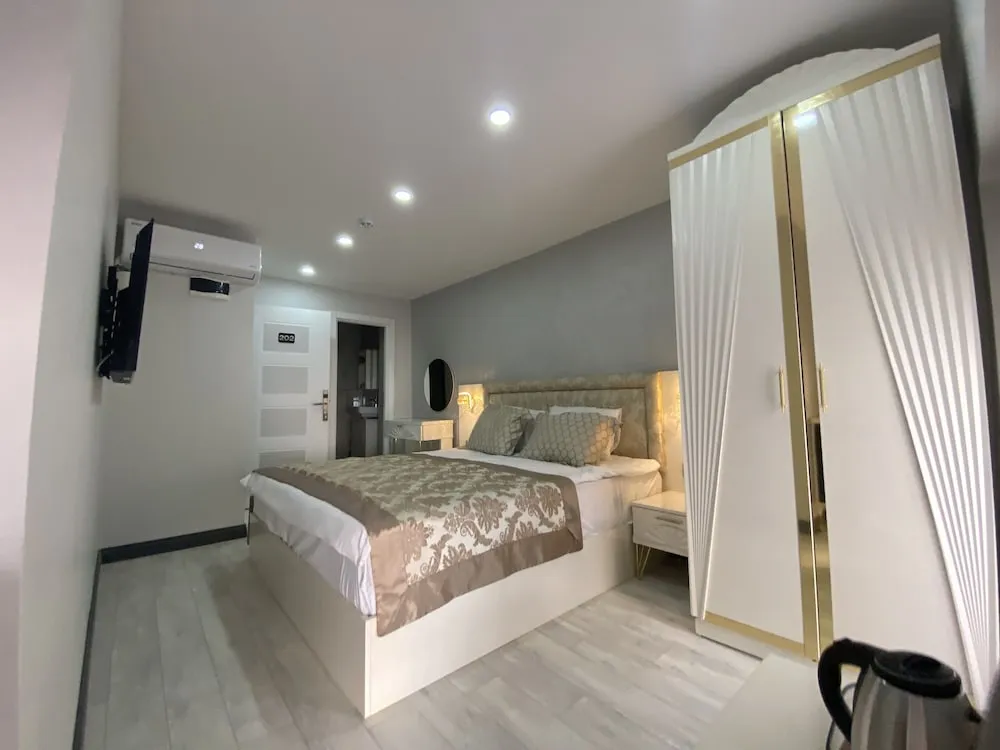 Deluxe Üç Kişilik Oda