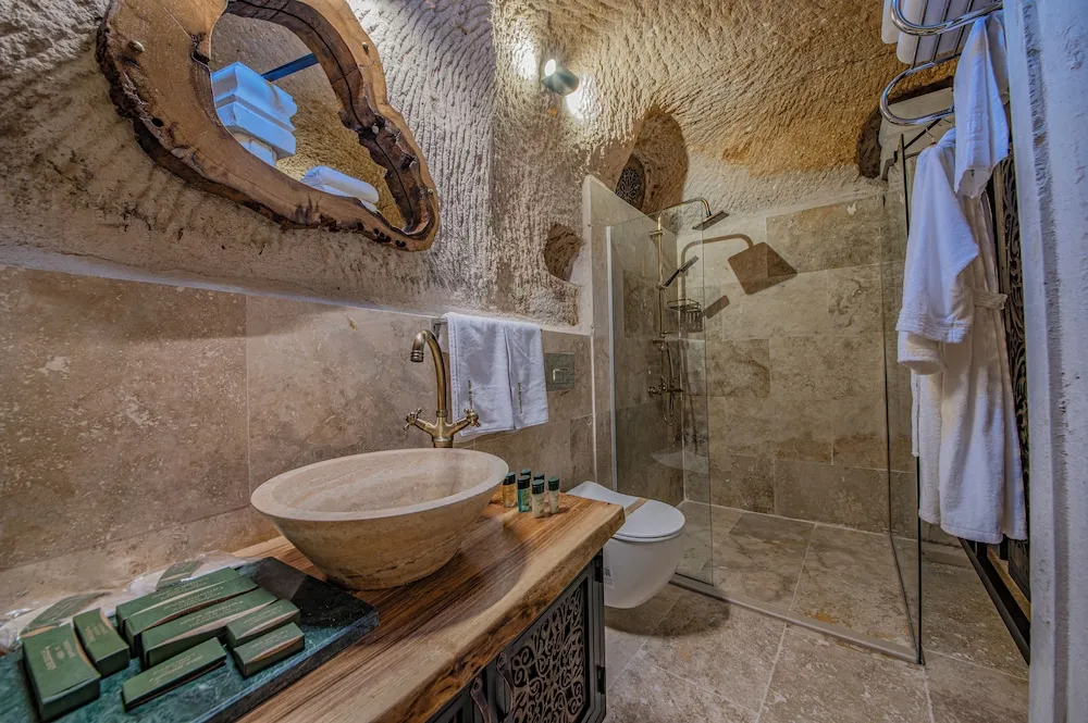 Deluxe Üç Kişilik Oda