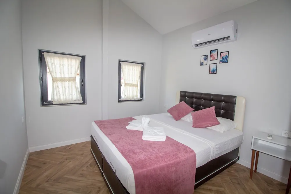 Deluxe Villa