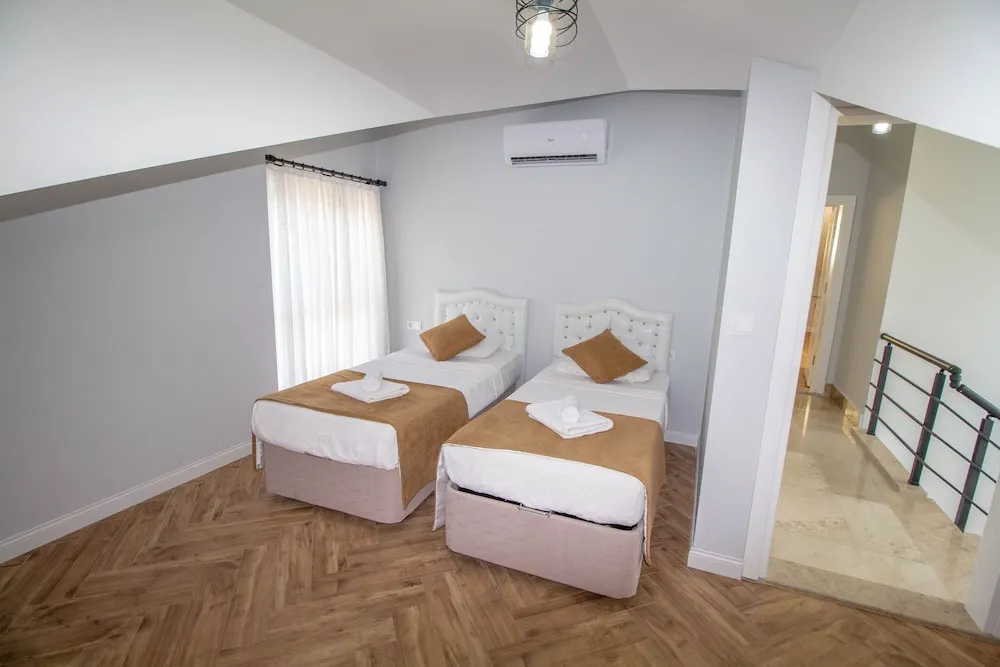Deluxe Villa