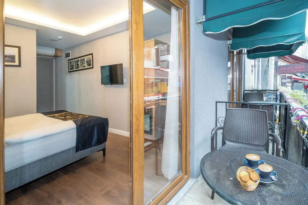 Deluxe Oda, 1 Yatak Odası, Balkon, Şehir Manzaralı