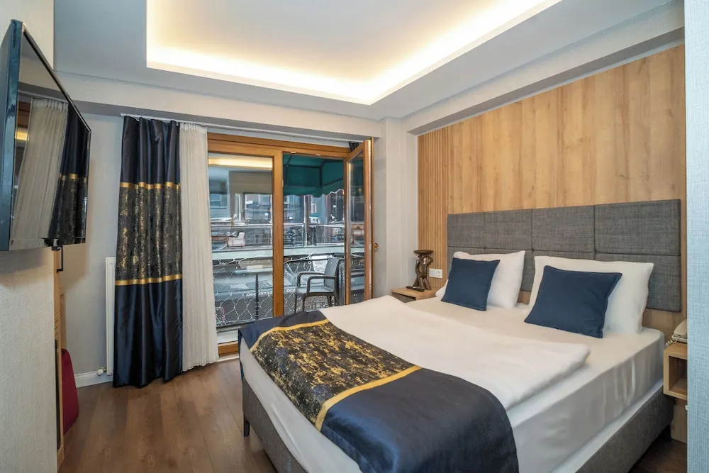 Deluxe Oda, 1 Yatak Odası, Balkon, Şehir Manzaralı