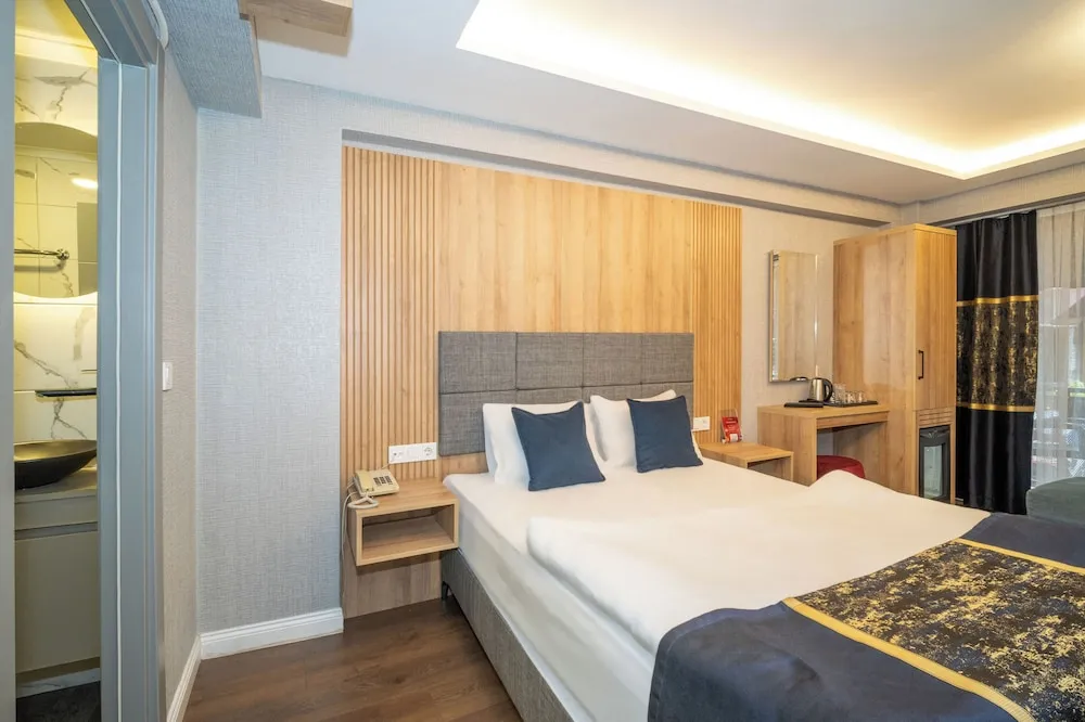 Deluxe Oda, 1 Yatak Odası, Balkon, Şehir Manzaralı