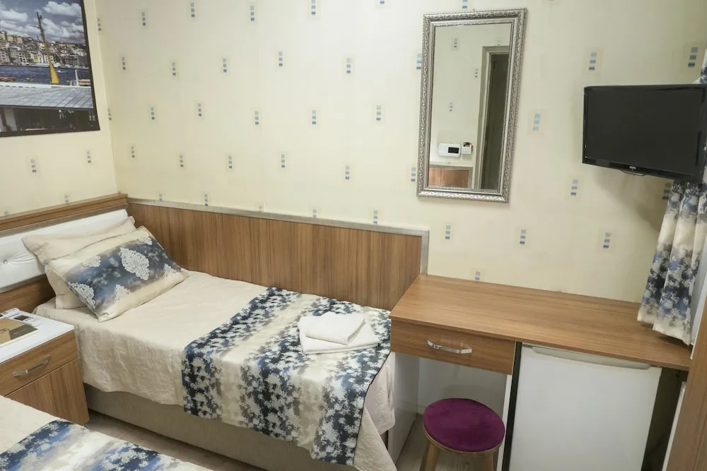 Comfort Tek Büyük veya İki Ayrı Yataklı Oda