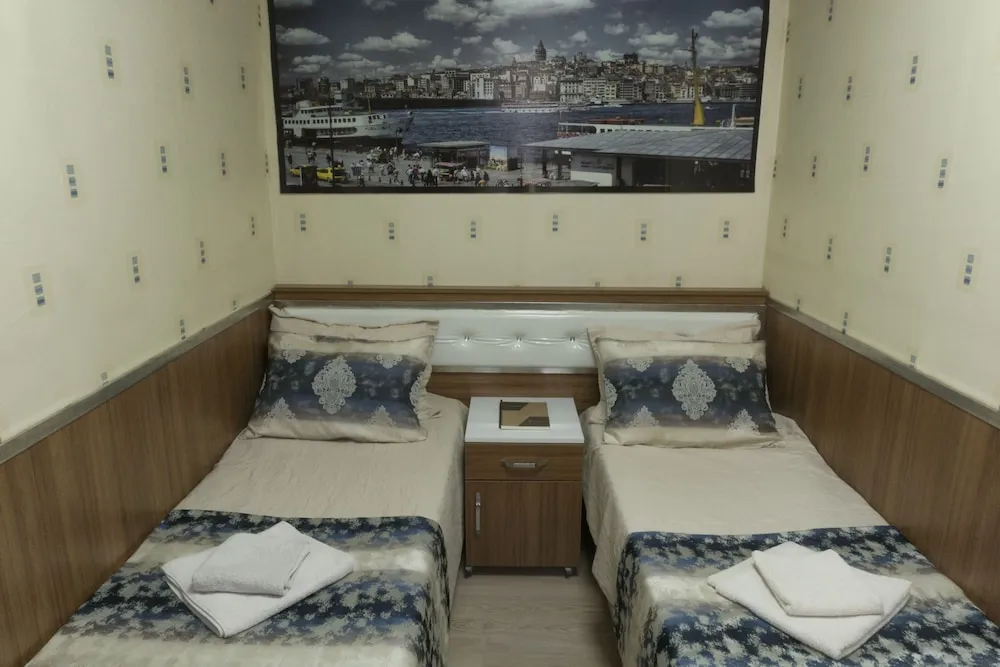 Comfort Tek Büyük veya İki Ayrı Yataklı Oda
