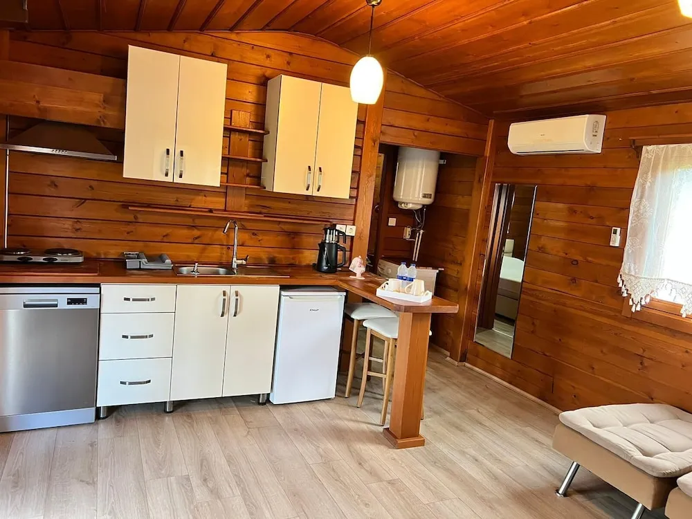 1+1 with Kitchen