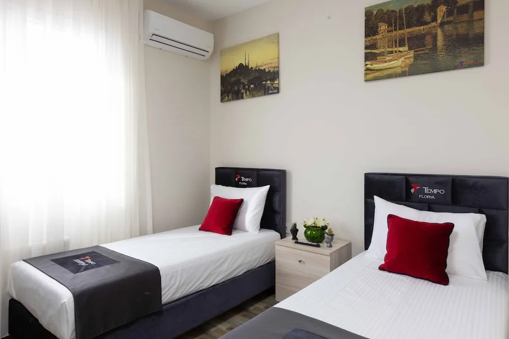 Deluxe Tek Büyük veya İki Ayrı Yataklı Oda
