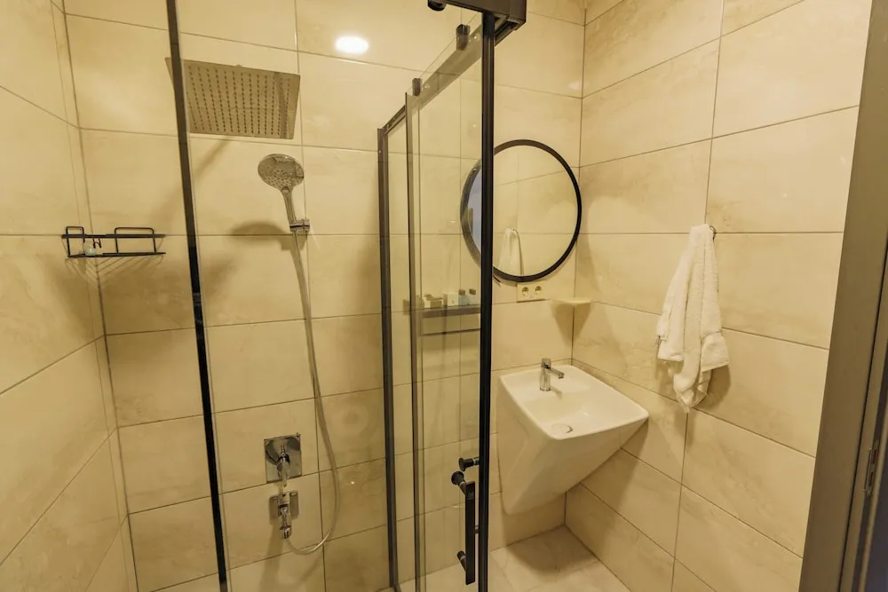 Deluxe Oda, Birden Çok Yatak, Sigara İçilmez, Nehir Manzaralı