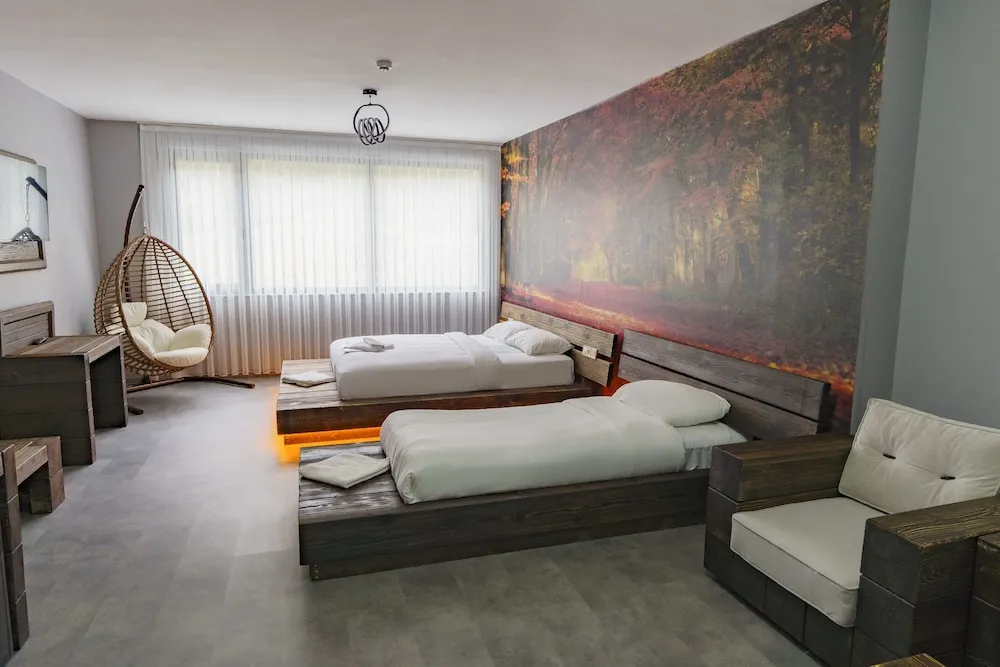 Deluxe Oda, Birden Çok Yatak, Sigara İçilmez, Nehir Manzaralı