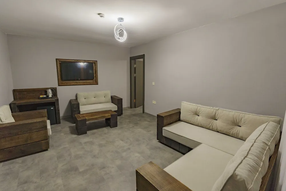 Family Villa, 1 Büyük (Queen) Boy Yatak ve Çekyat, Sigara İçilmez, Nehir Manzaralı