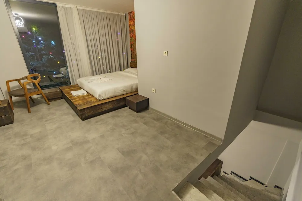 Deluxe Dubleks, Sigara İçilmez, Nehir Manzaralı