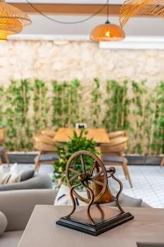 Lupia Suites