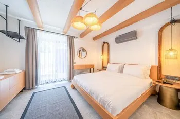 Lupia Suites