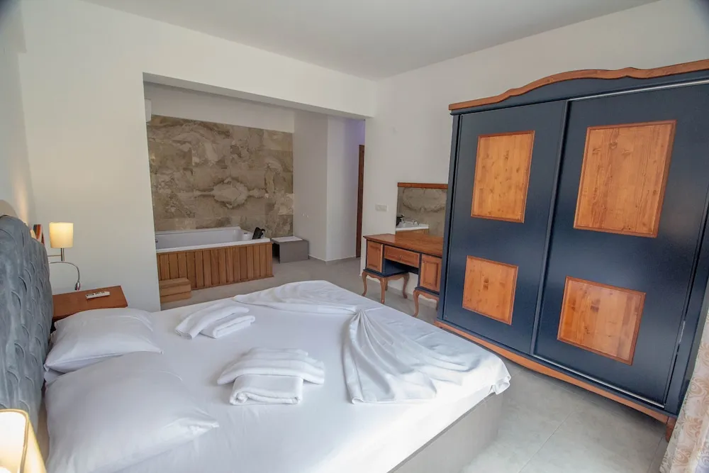 Grand Villa