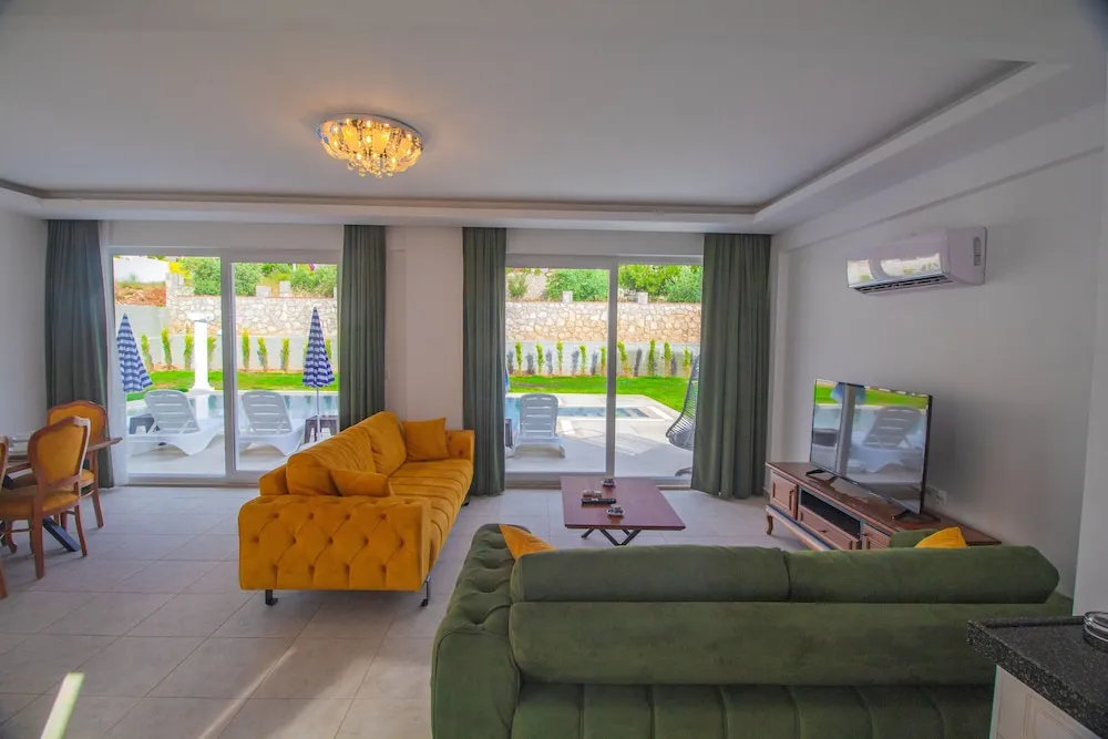 Grand Villa