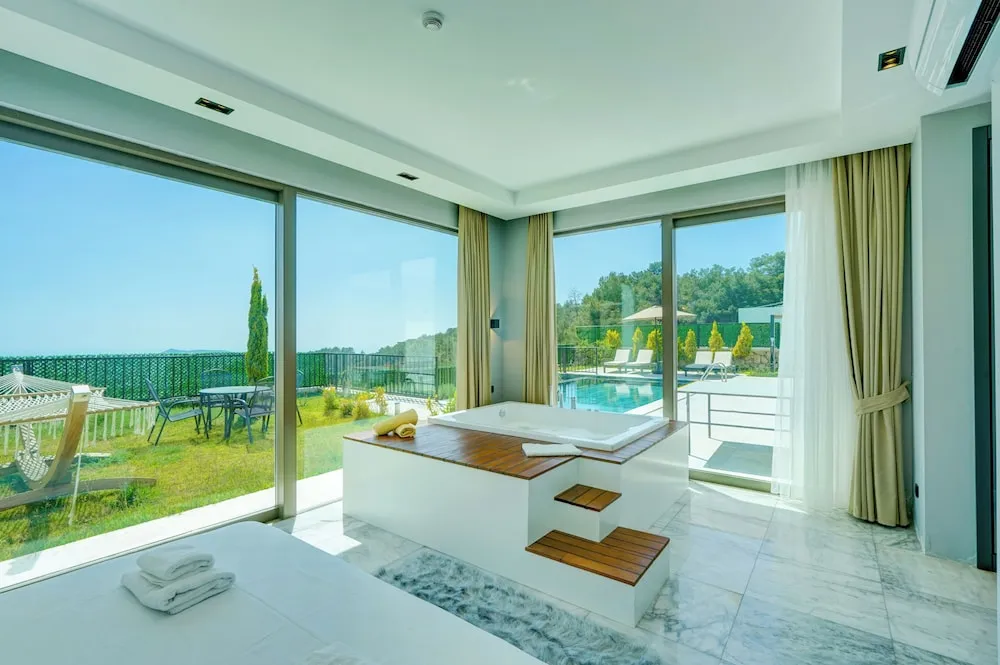 Villa, 3 Yatak Odası, Denize Bakan