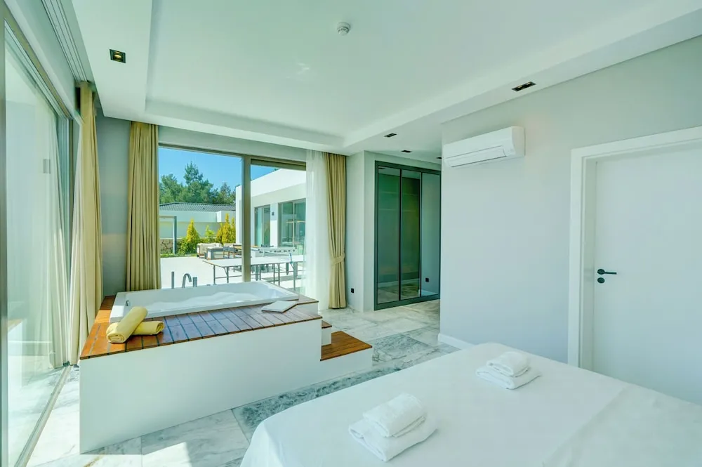 Villa, 3 Yatak Odası, Denize Bakan