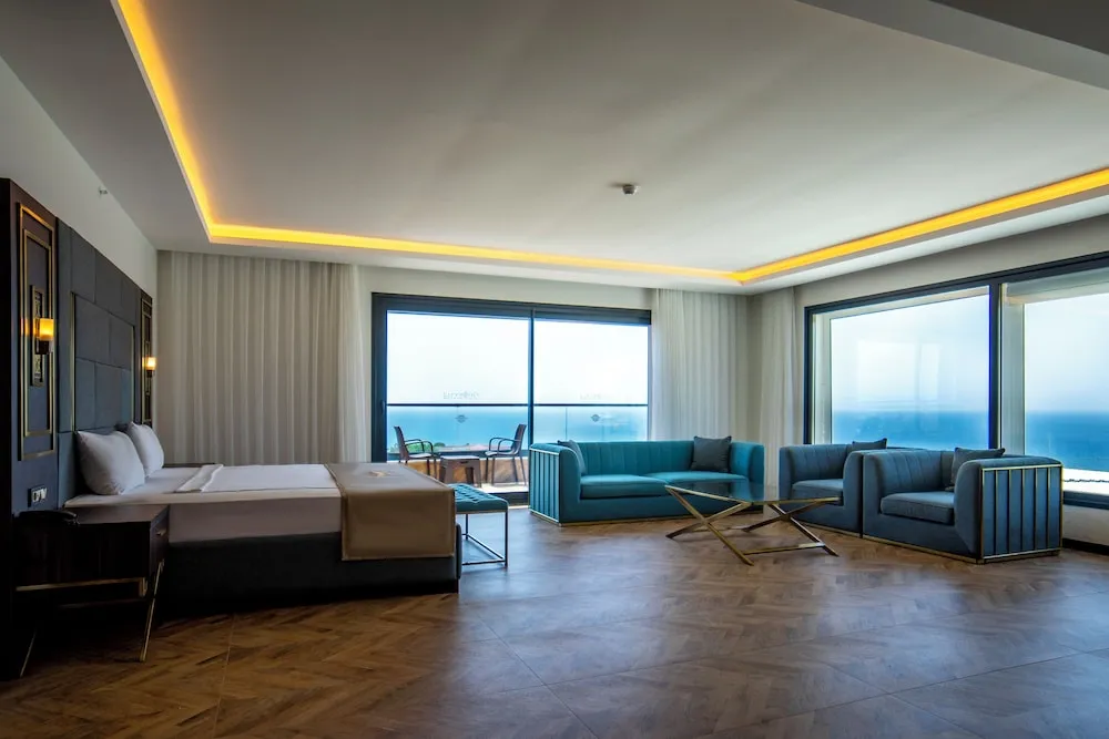 Deluxe Tek Büyük veya İki Ayrı Yataklı Oda