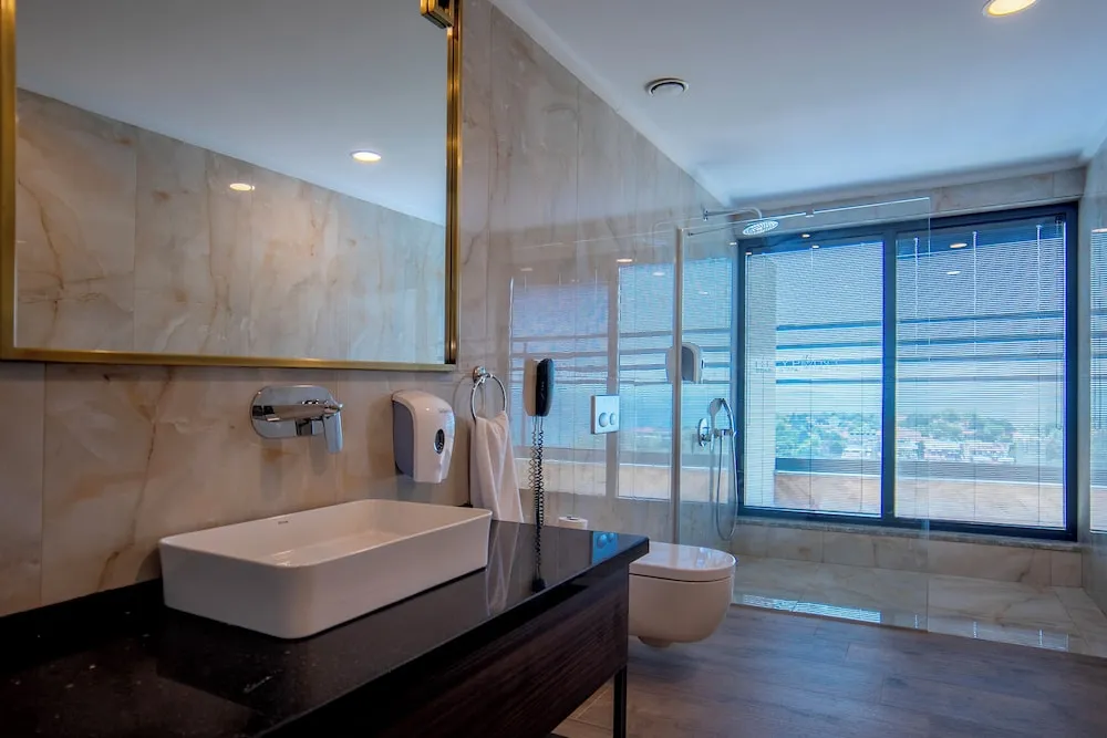 Deluxe Double or Twin Room, Balcony, Sea View, Jacuzzi