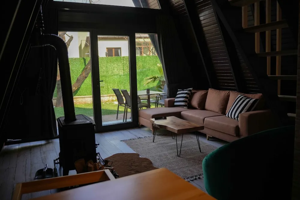 Deluxe Bungalov, 1 Çift Kişilik Yatak, Havuz Kullanımı, Göl Manzaralı