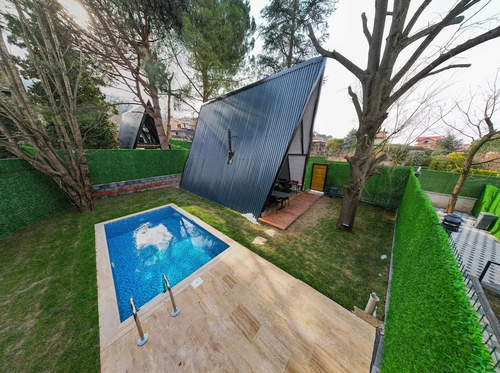 Deluxe Bungalov, 1 Çift Kişilik Yatak, Havuz Kullanımı, Göl Manzaralı