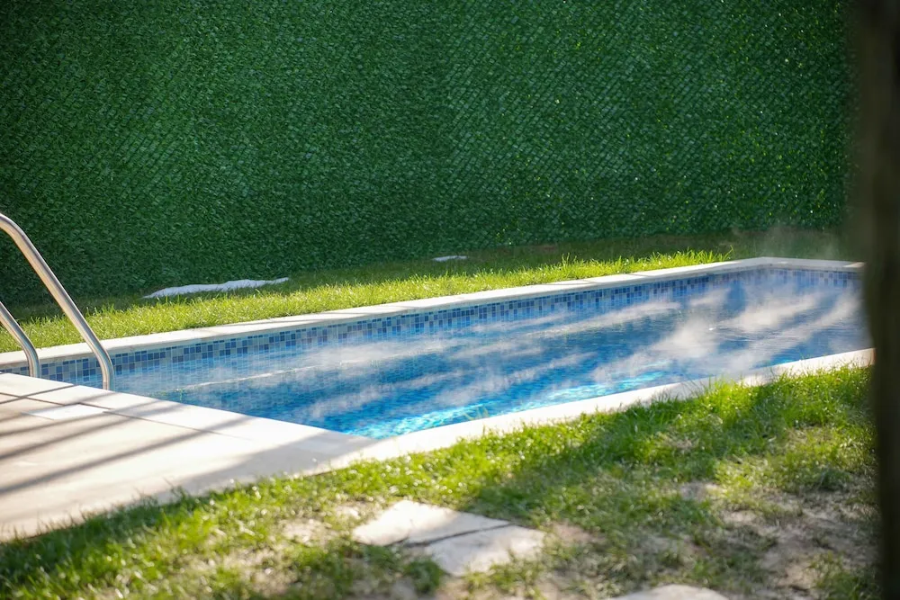 Deluxe Bungalov, 1 Çift Kişilik Yatak, Havuz Kullanımı, Göl Manzaralı