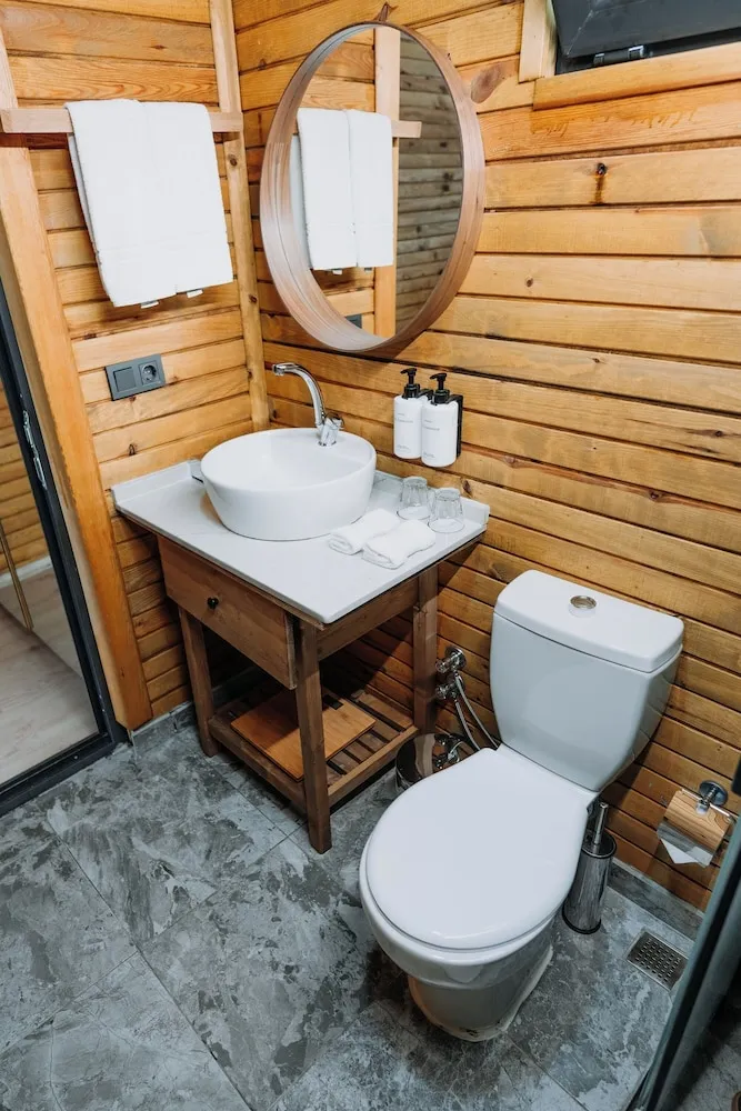 Deluxe Bungalov, 1 En Büyük (King) Boy Yatak