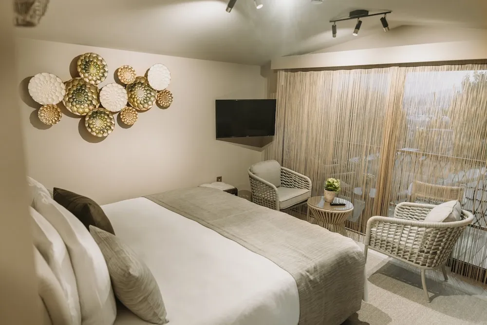 Exclusive Süit, Sigara İçilmez, Havuz Manzaralı