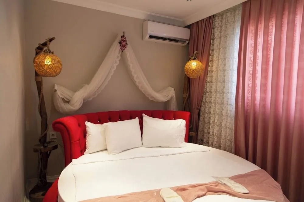 Honeymoon Süit, 1 En Büyük (King) Boy Yatak