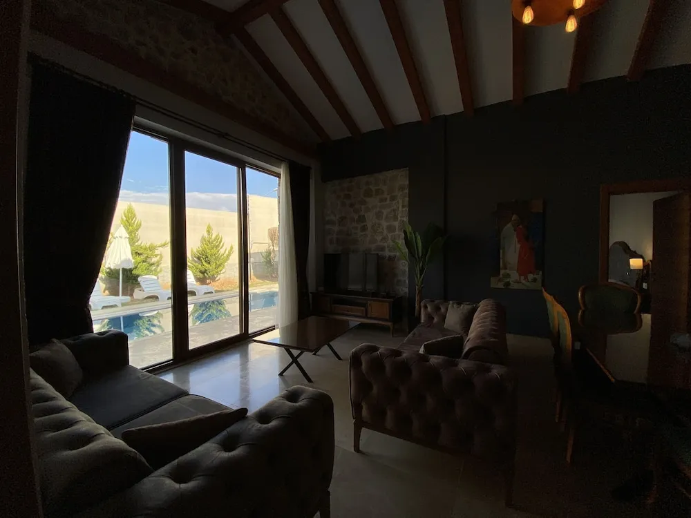 Basic Villa