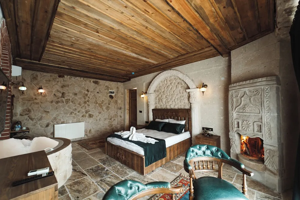 Luxury Süit, Avlu Manzaralı