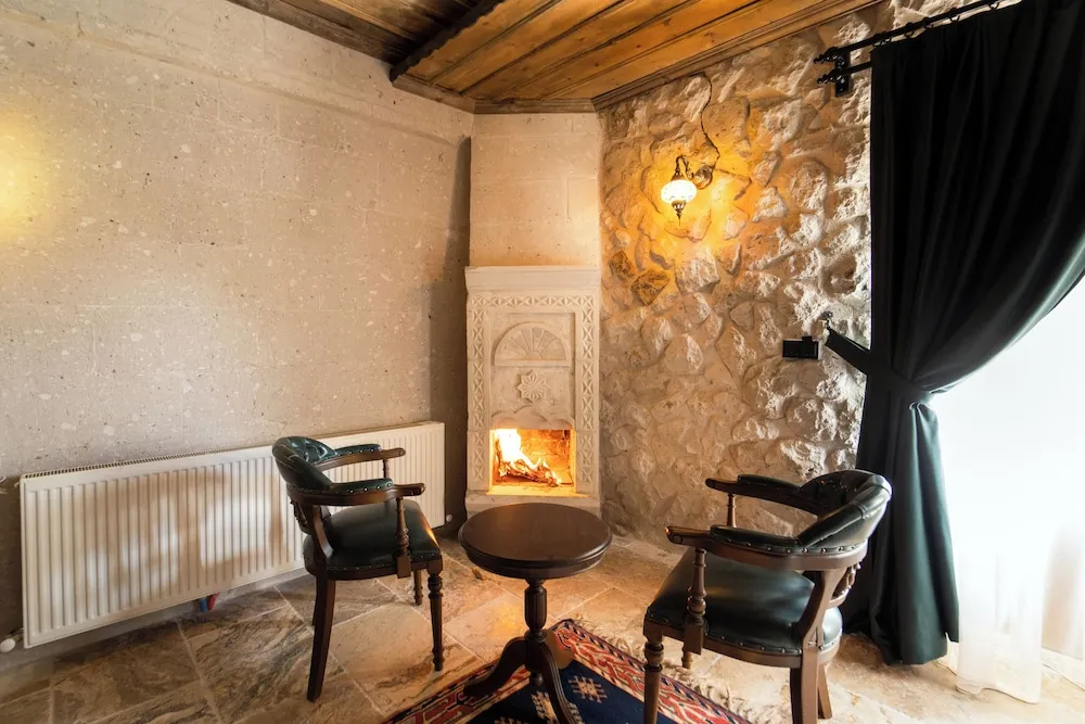 Luxury Süit, Avlu Manzaralı