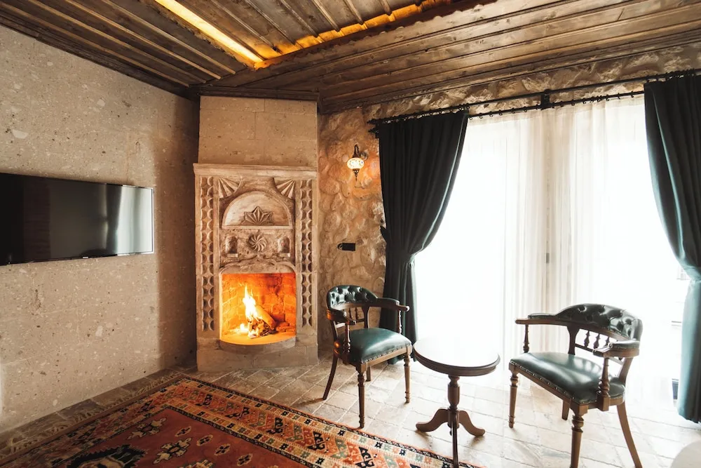 Luxury Süit, Avlu Manzaralı