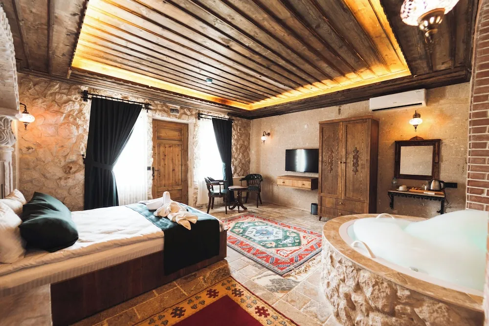 Superior Süit, Avlu Manzaralı