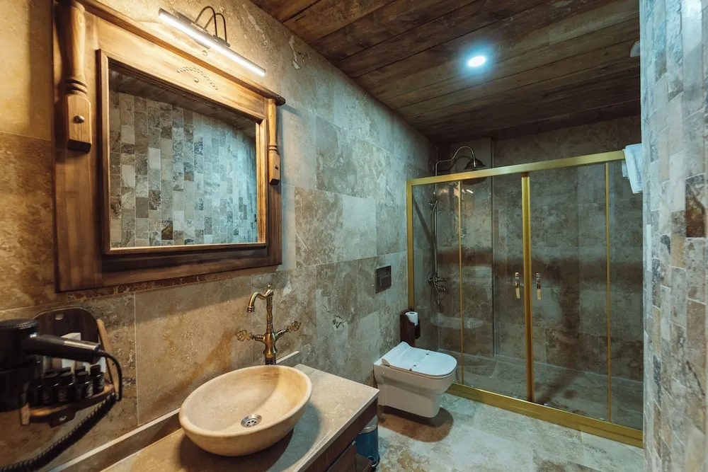 Superior Süit, Avlu Manzaralı