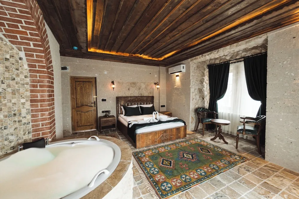 Superior Süit, Avlu Manzaralı