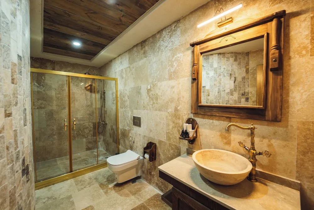 Superior Süit, Avlu Manzaralı