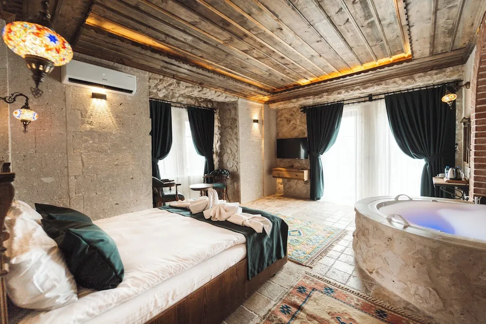 Superior Süit, Avlu Manzaralı