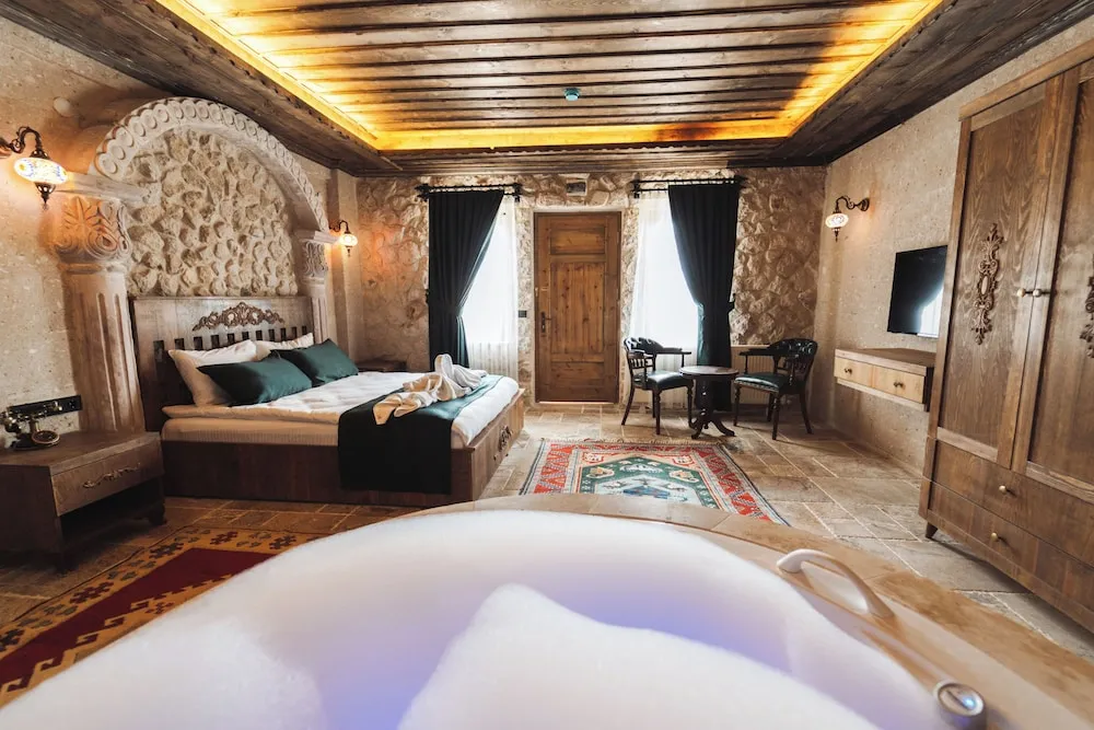 Superior Süit, Avlu Manzaralı