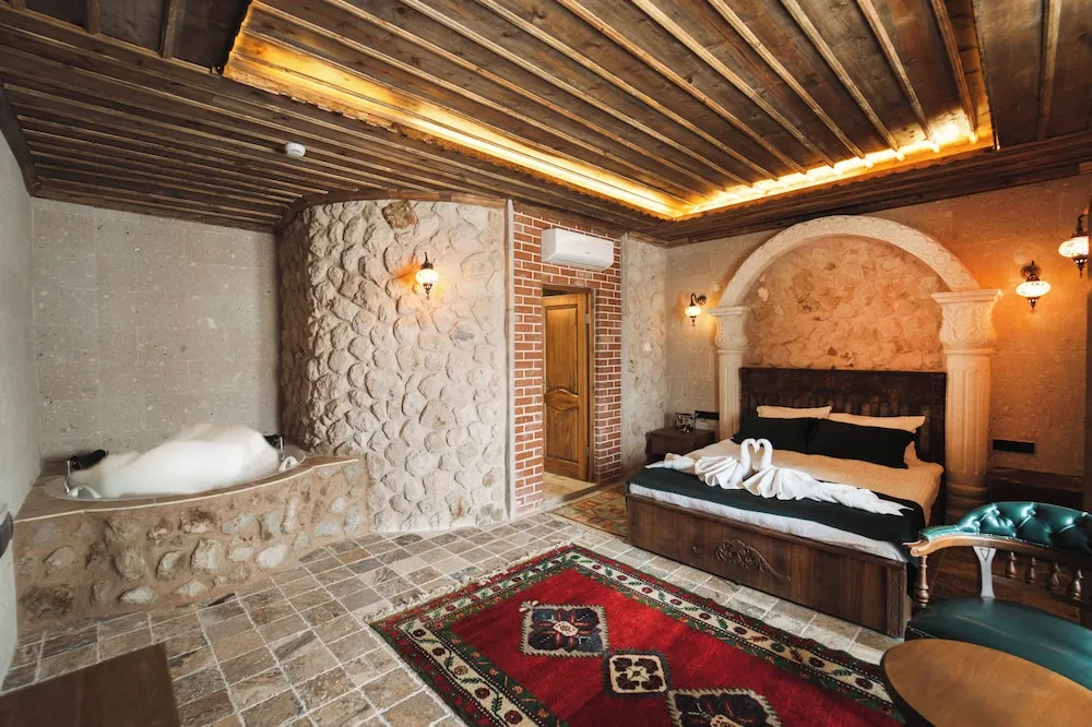 Superior Süit, Avlu Manzaralı