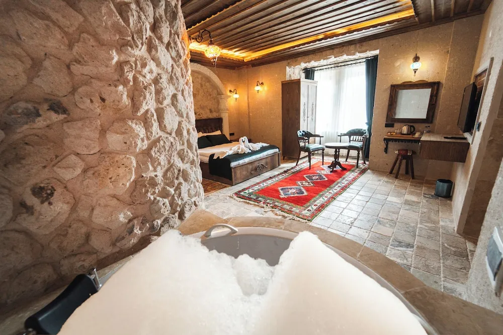 Superior Süit, Avlu Manzaralı