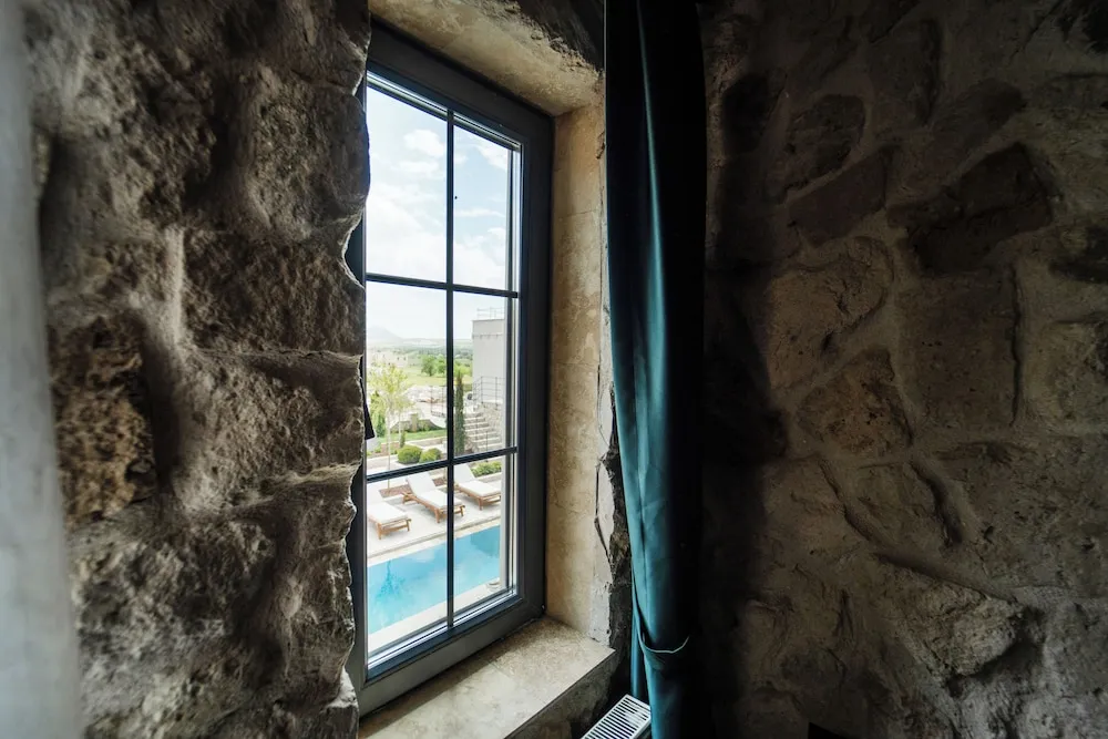 Superior Süit, Avlu Manzaralı