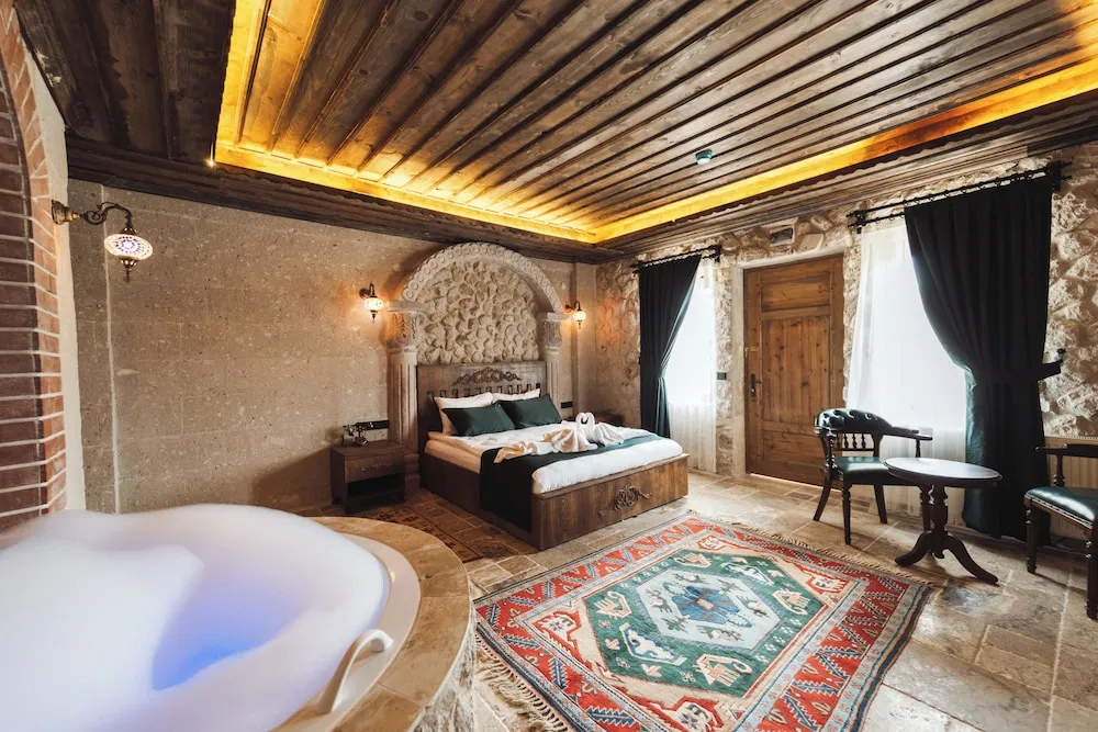 Superior Süit, Avlu Manzaralı