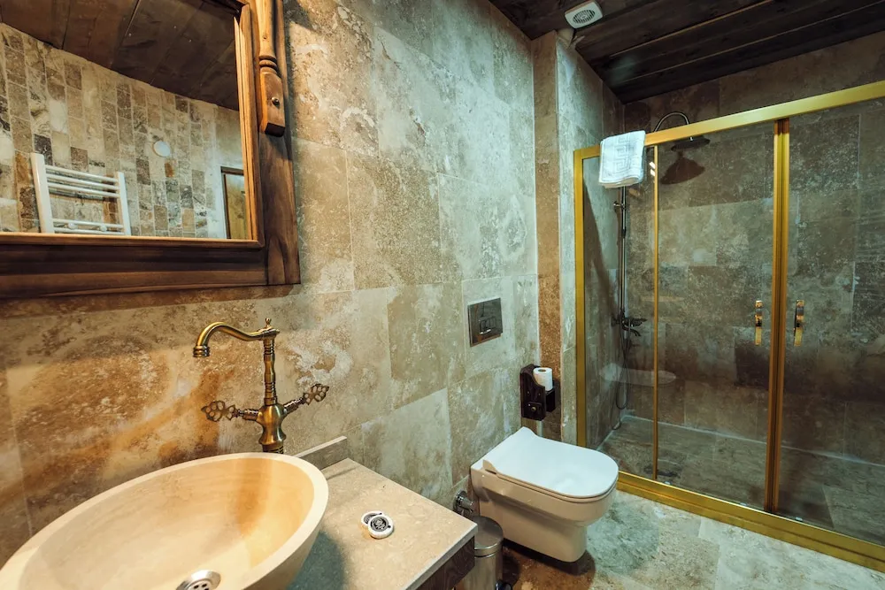 Superior Süit, Avlu Manzaralı